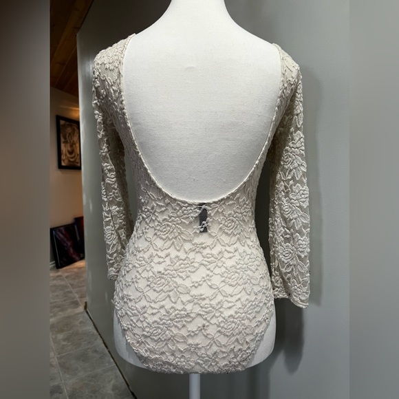 White Lace Bodysuit - Picture 3 of 7